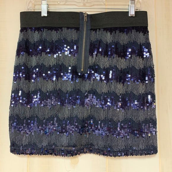 Romeo & Juliet Black Blue Sequin Mini Skirt L - Picture 2 of 5